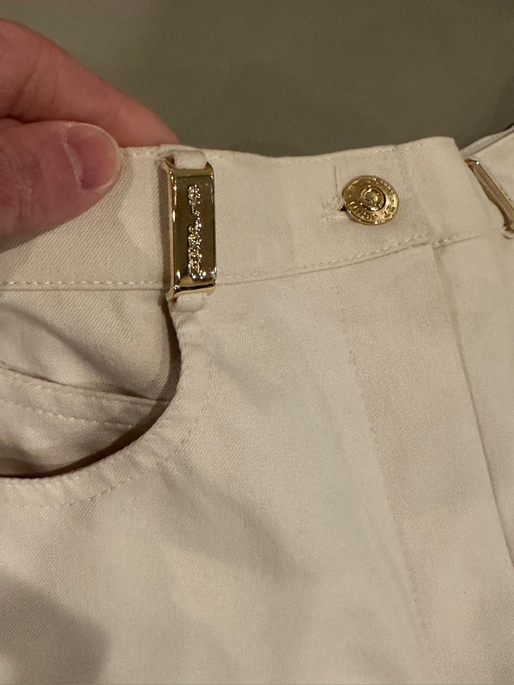 St. John’s Collection Cream High-Waist Pants with Gold Hardware